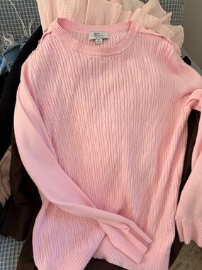 Kim Rogers Light Pink Cable-Knit Crewneck Sweater